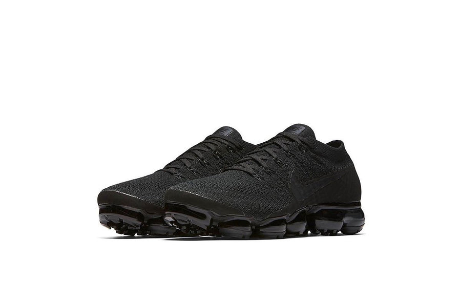 All black laceless outlet vapormax